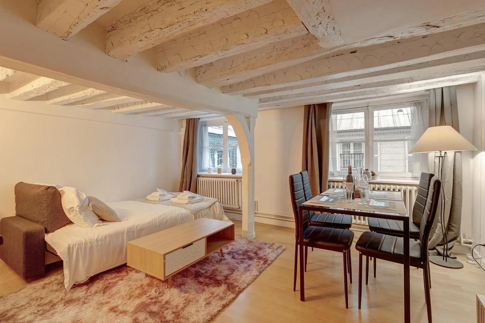 676 Noam - Elegant In *